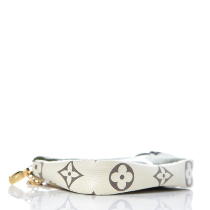 Louis Vuitton Monogram Giant Micro Pochette Accessories Kaki White 4 of 7