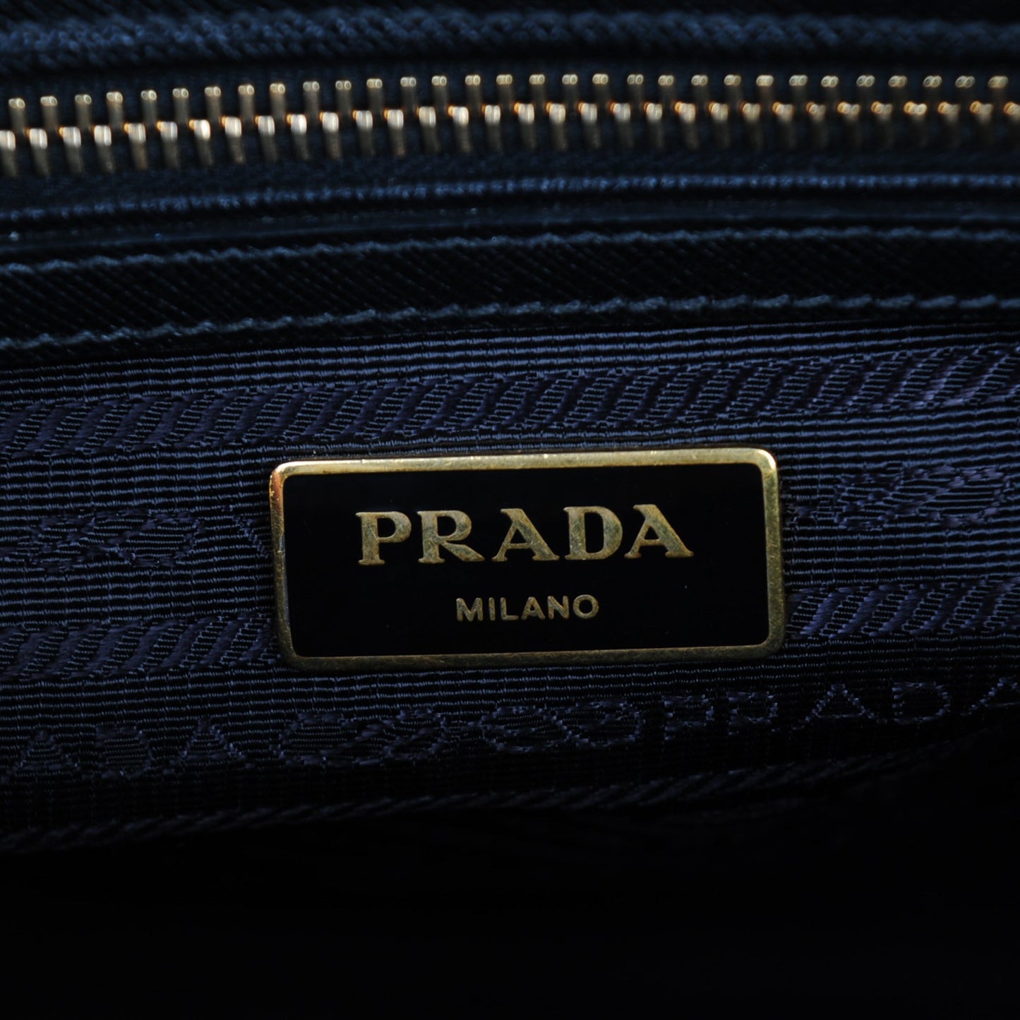 Saffiano Small Galleria Double Zip Tote Black