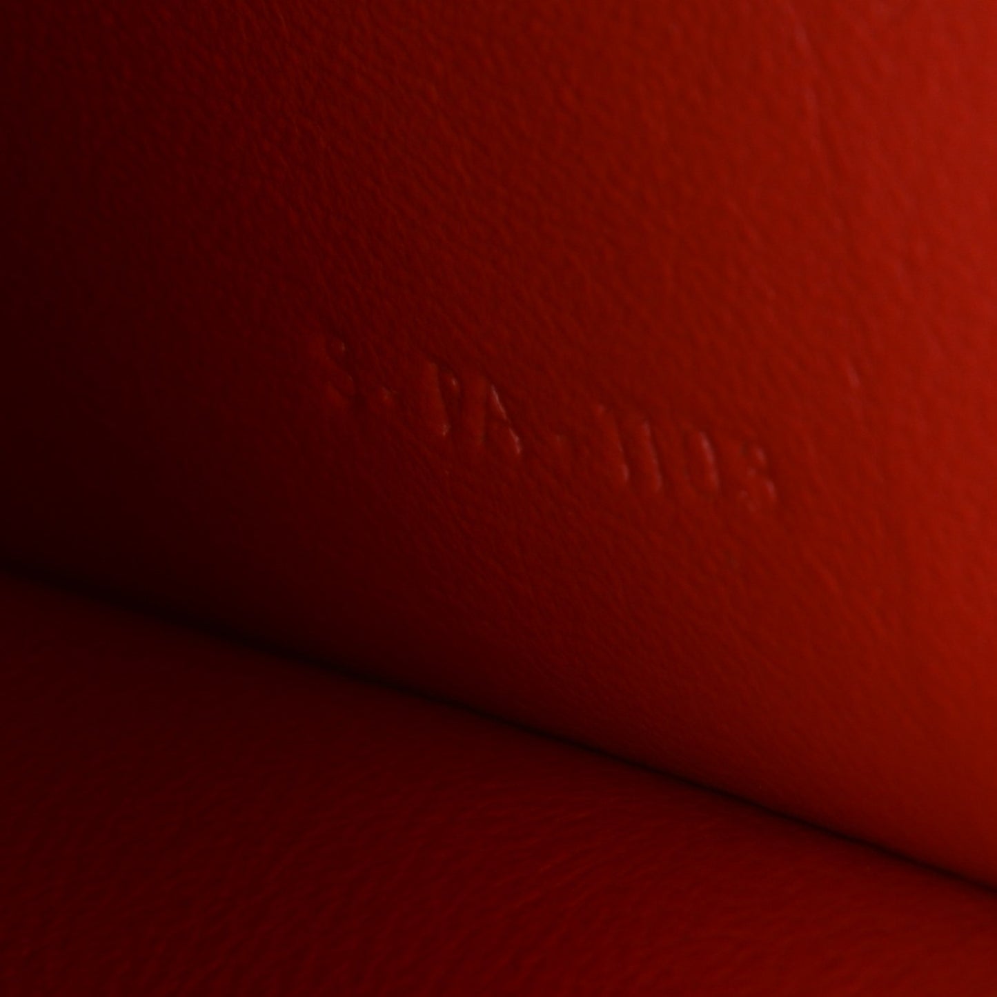 Grained Calfskin Trotteur Messenger Coral