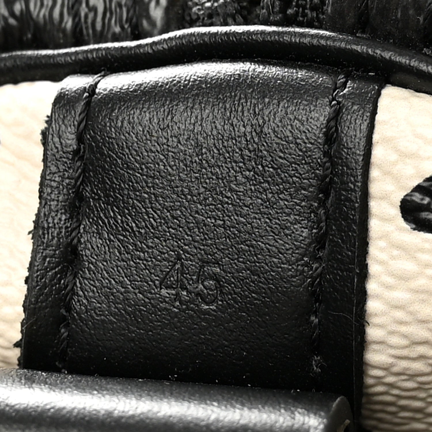 Louis Vuitton Monogram Giant Wild At Heart Keepall Bandouliere 45 Black 6 of 9