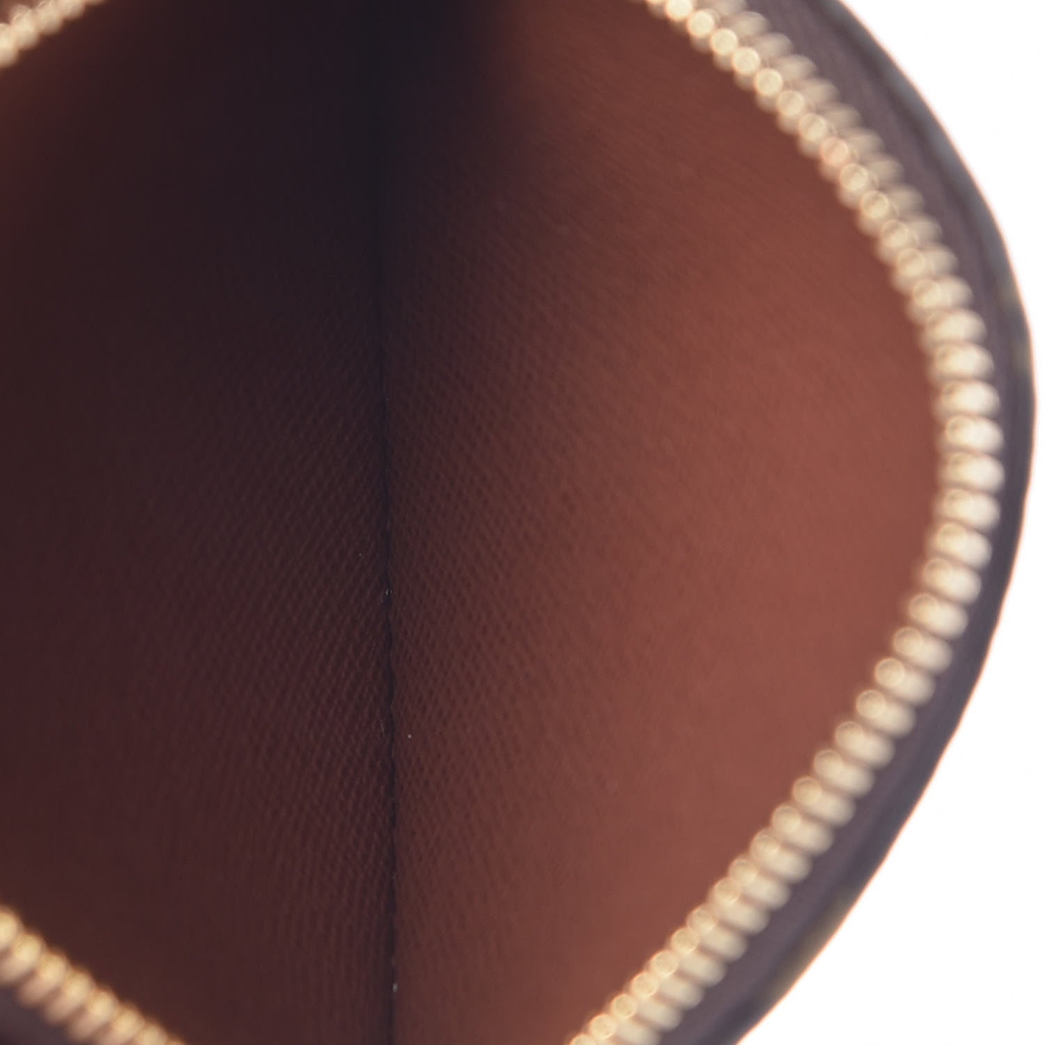 Louis Vuitton Monogram Round Coin Purse 5 of 8