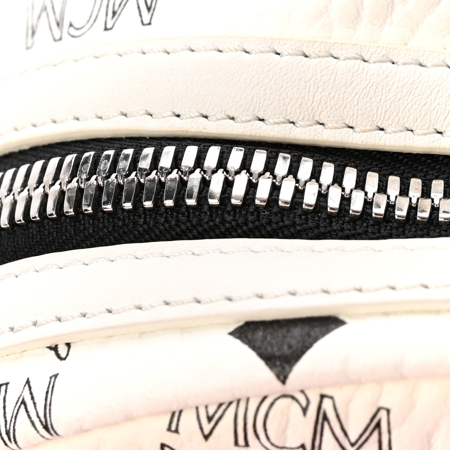Visetos Studded Small Stark M Backpack White