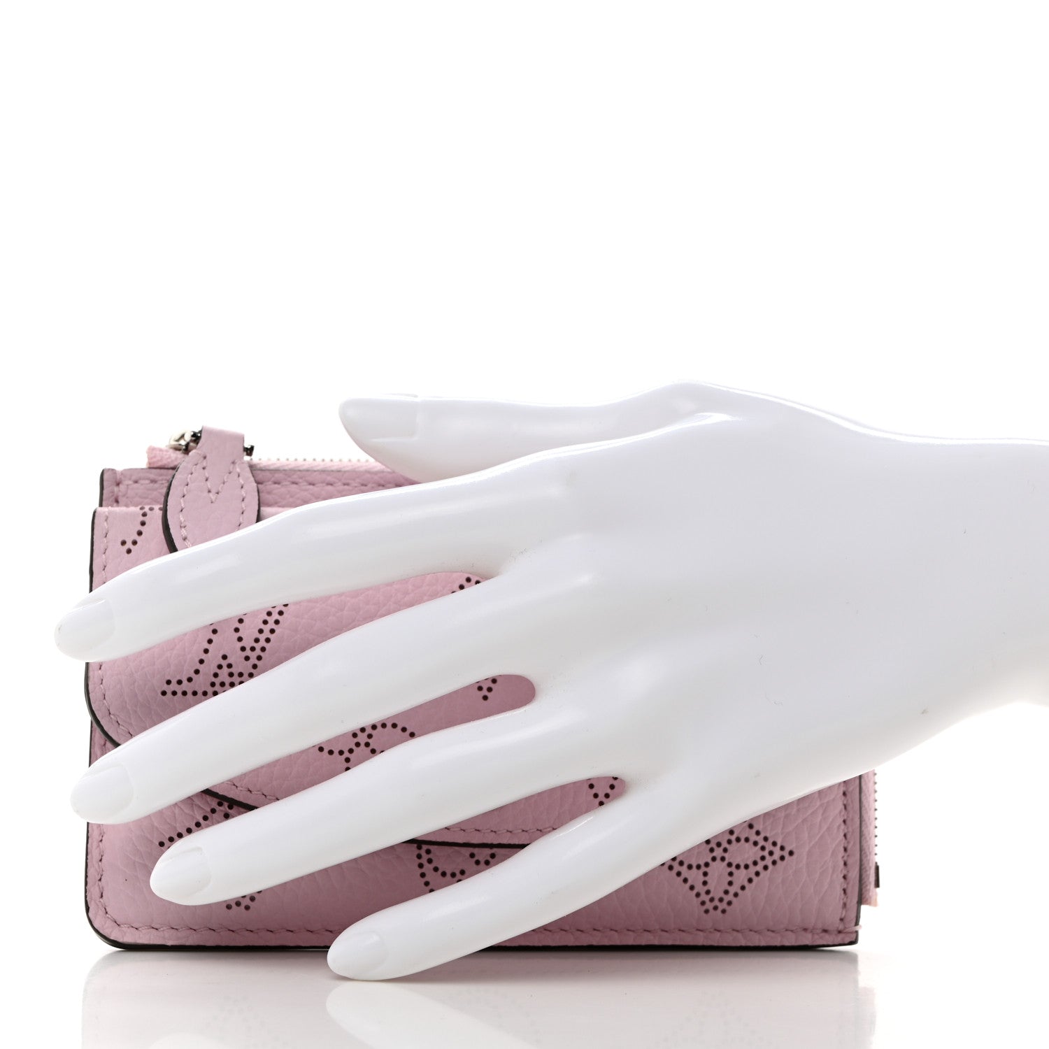 Louis Vuitton Mahina Recto Verso Card Holder Magnolia 2 of 7