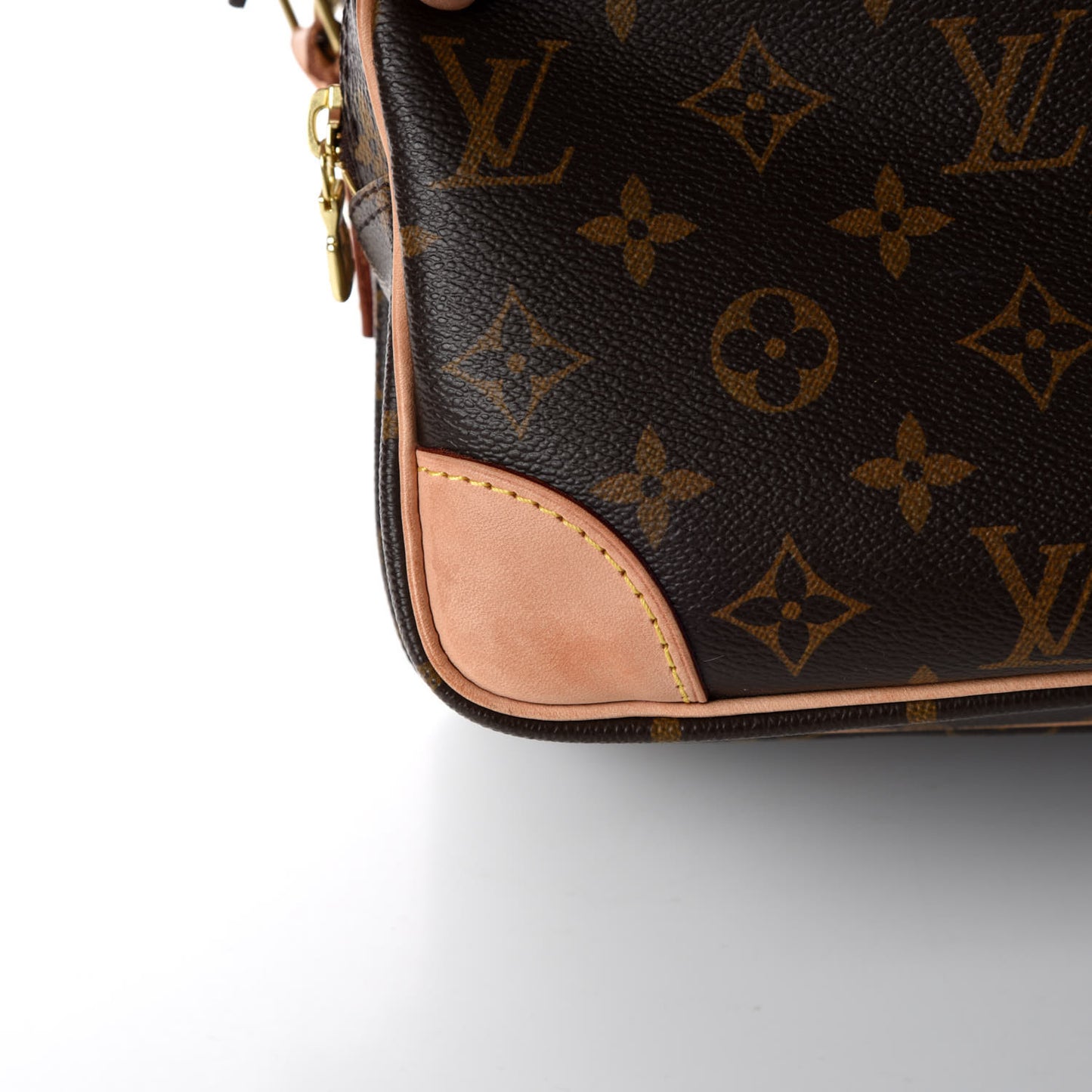 Monogram Nil 28