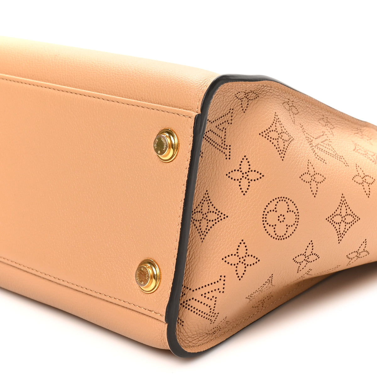 Louis Vuitton Mahina On My Side Arizona 9 of 9