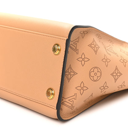 Louis Vuitton Mahina On My Side Arizona 9 of 9