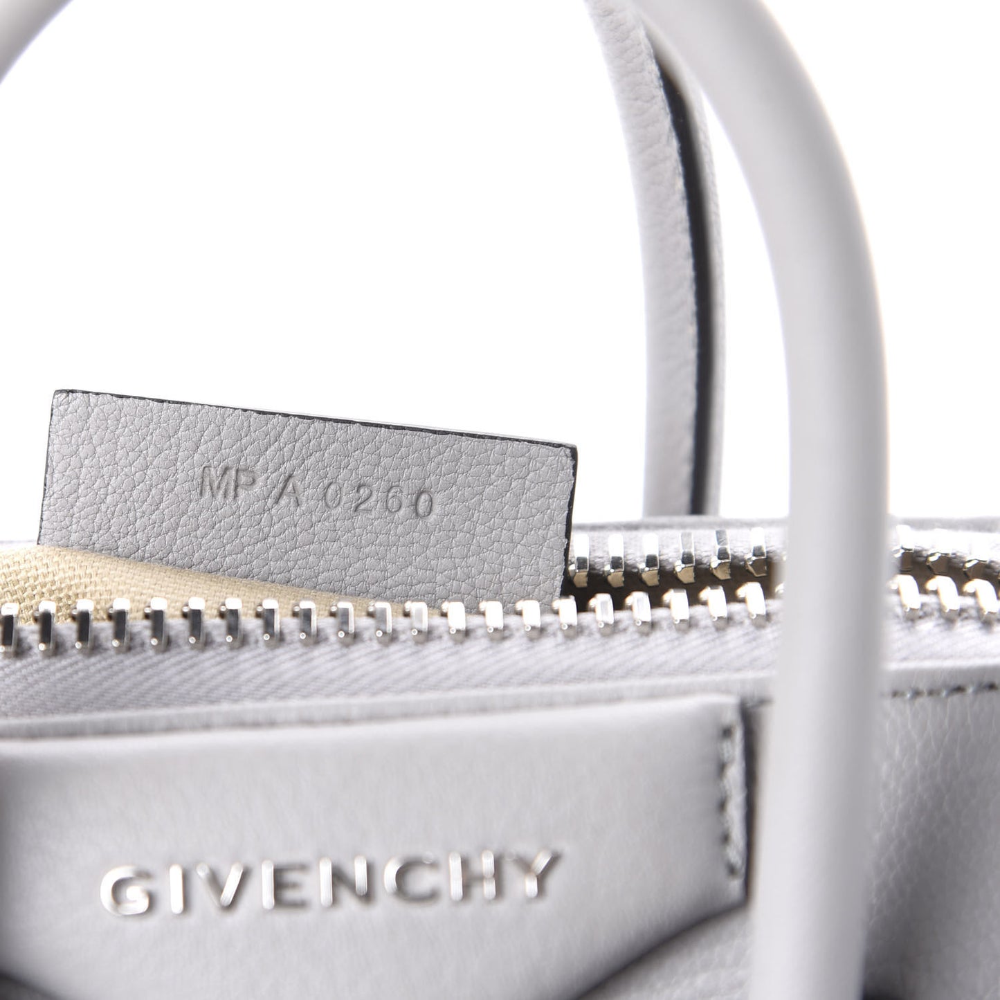 Sugar Goatskin Mini Antigona Pearl Grey