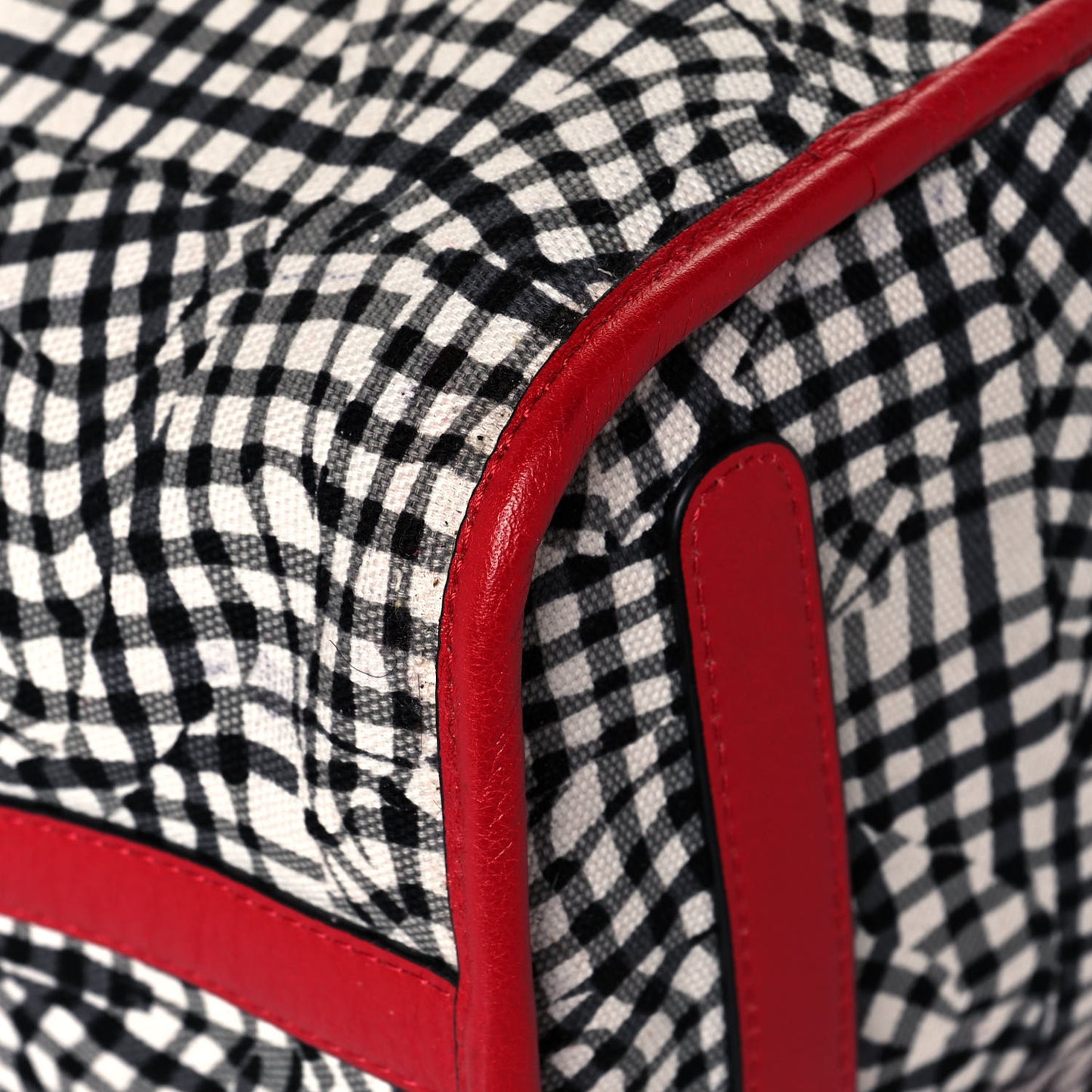 Visetos Medium Liz Reversible Shopper Tote Ruby Red