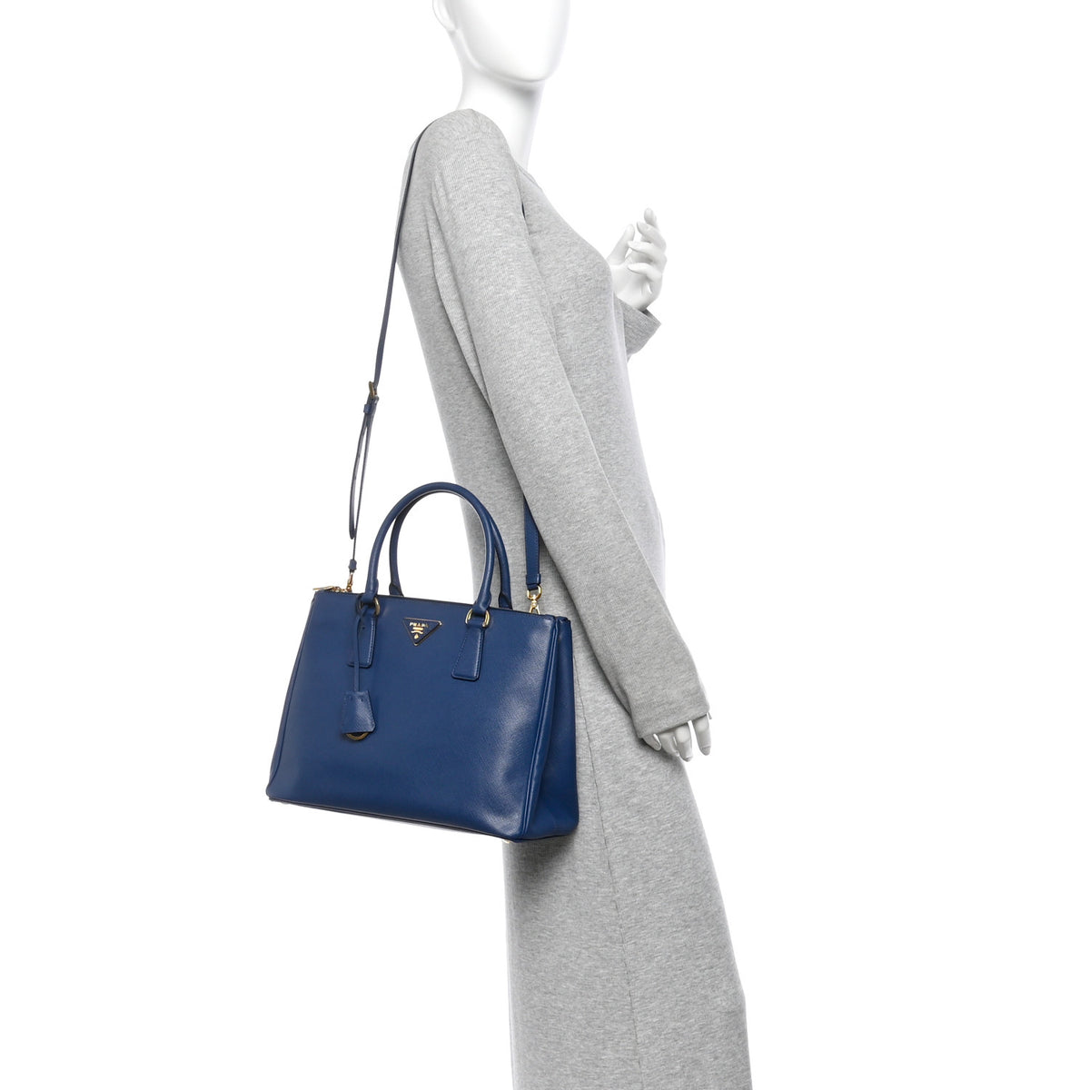 Saffiano Lux Medium Galleria Double Zip Tote Bluette