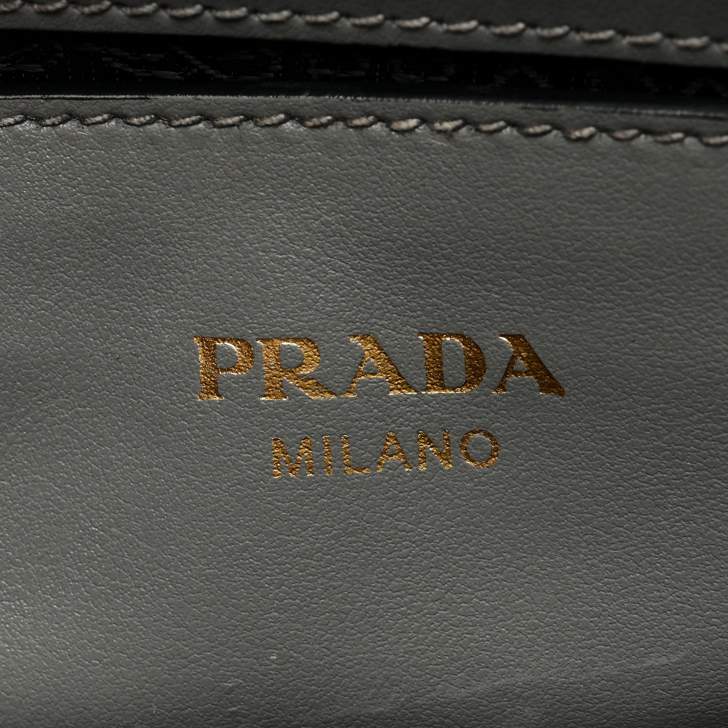 Saffiano Soft Calfskin Small Zippered Tote Marmo