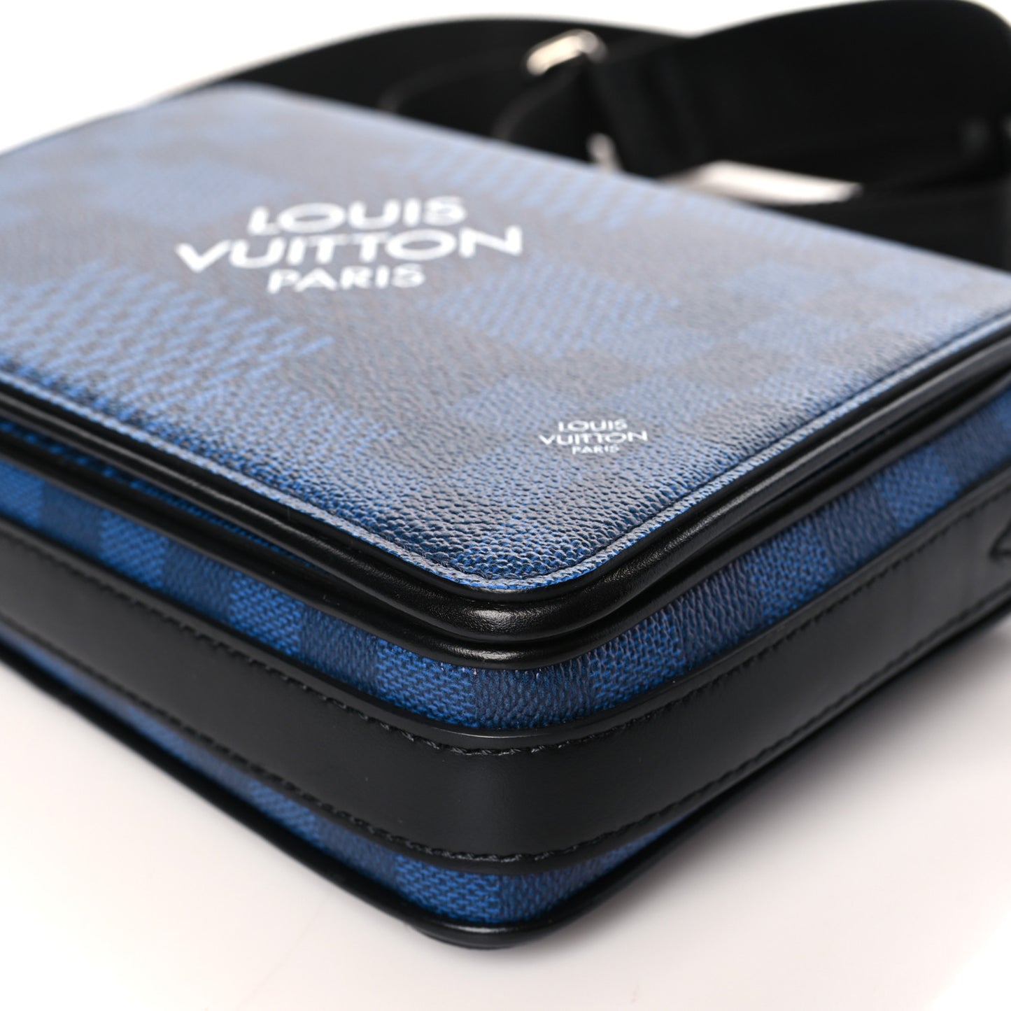 Damier 3D Studio Messenger Navy