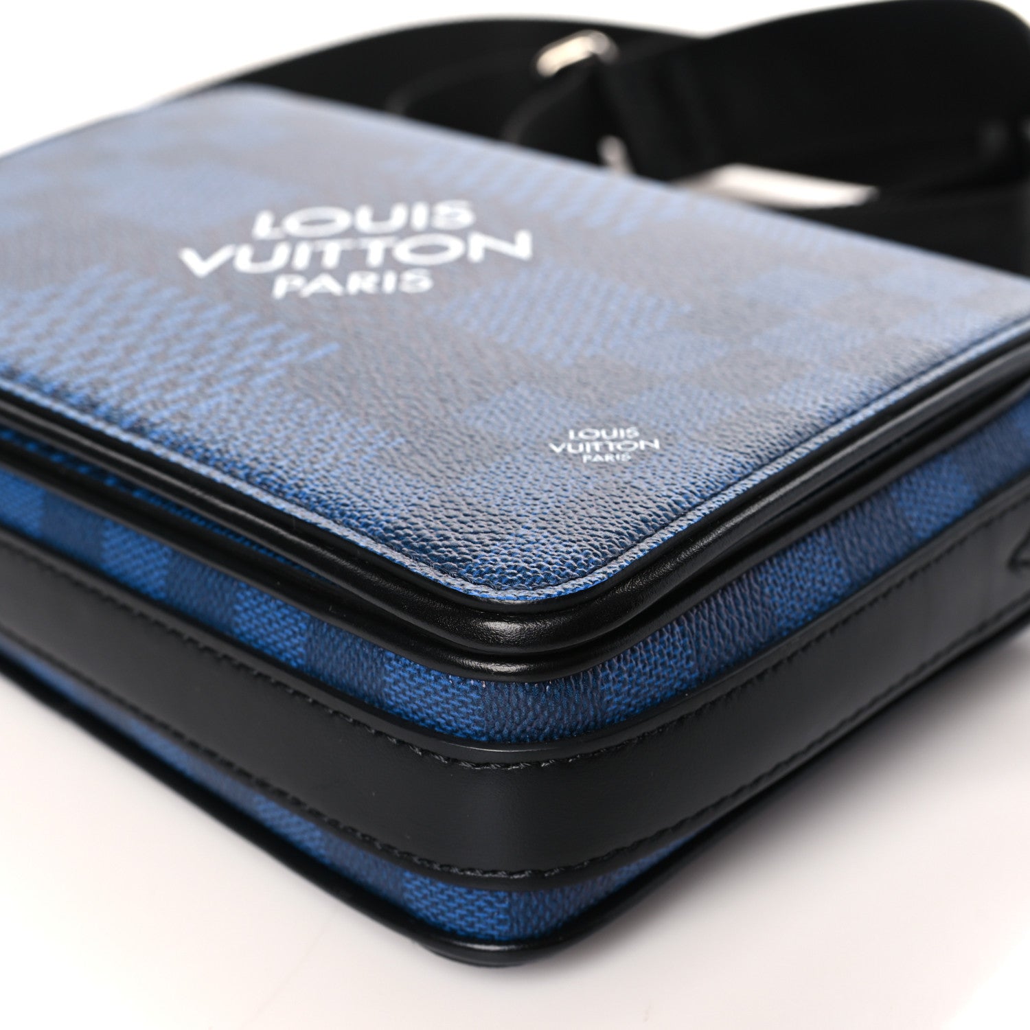 Louis Vuitton Damier 3D Studio Messenger Navy 8 of 8