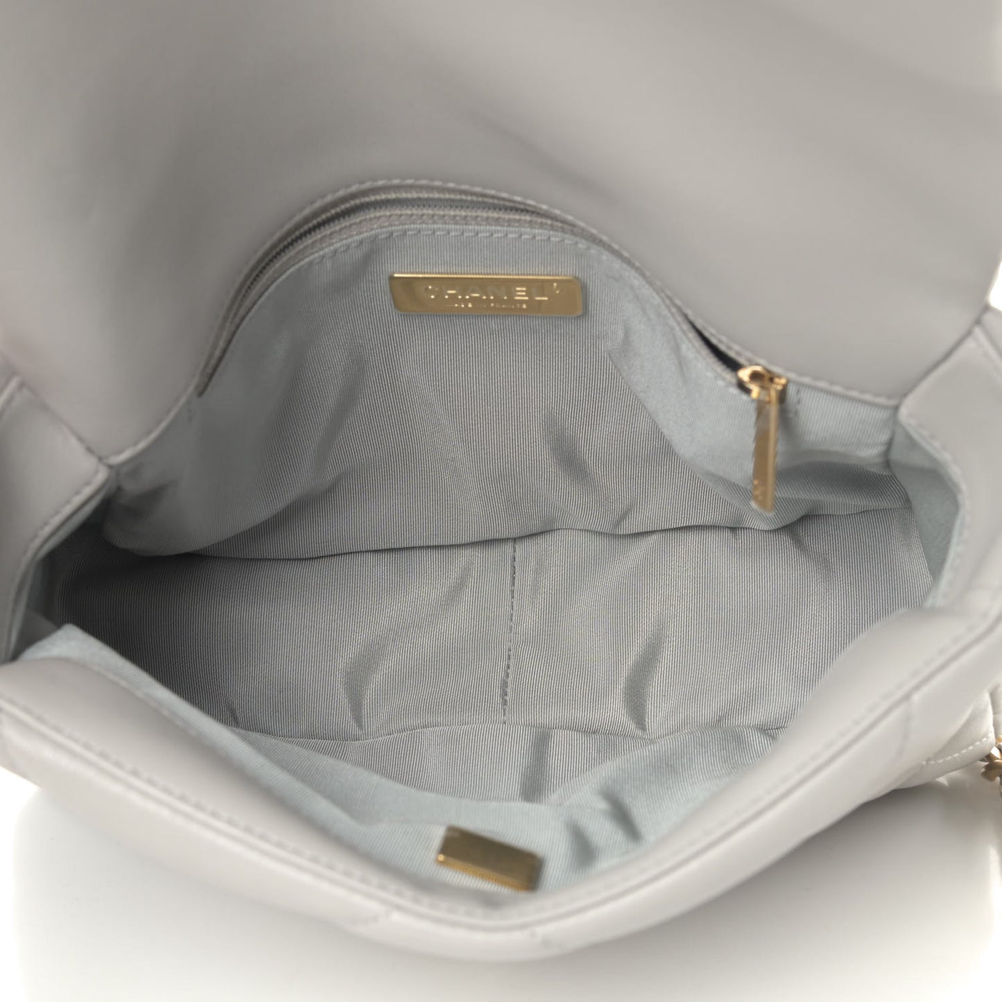 Lambskin Quilted Medium Chanel 19 Flap Grey