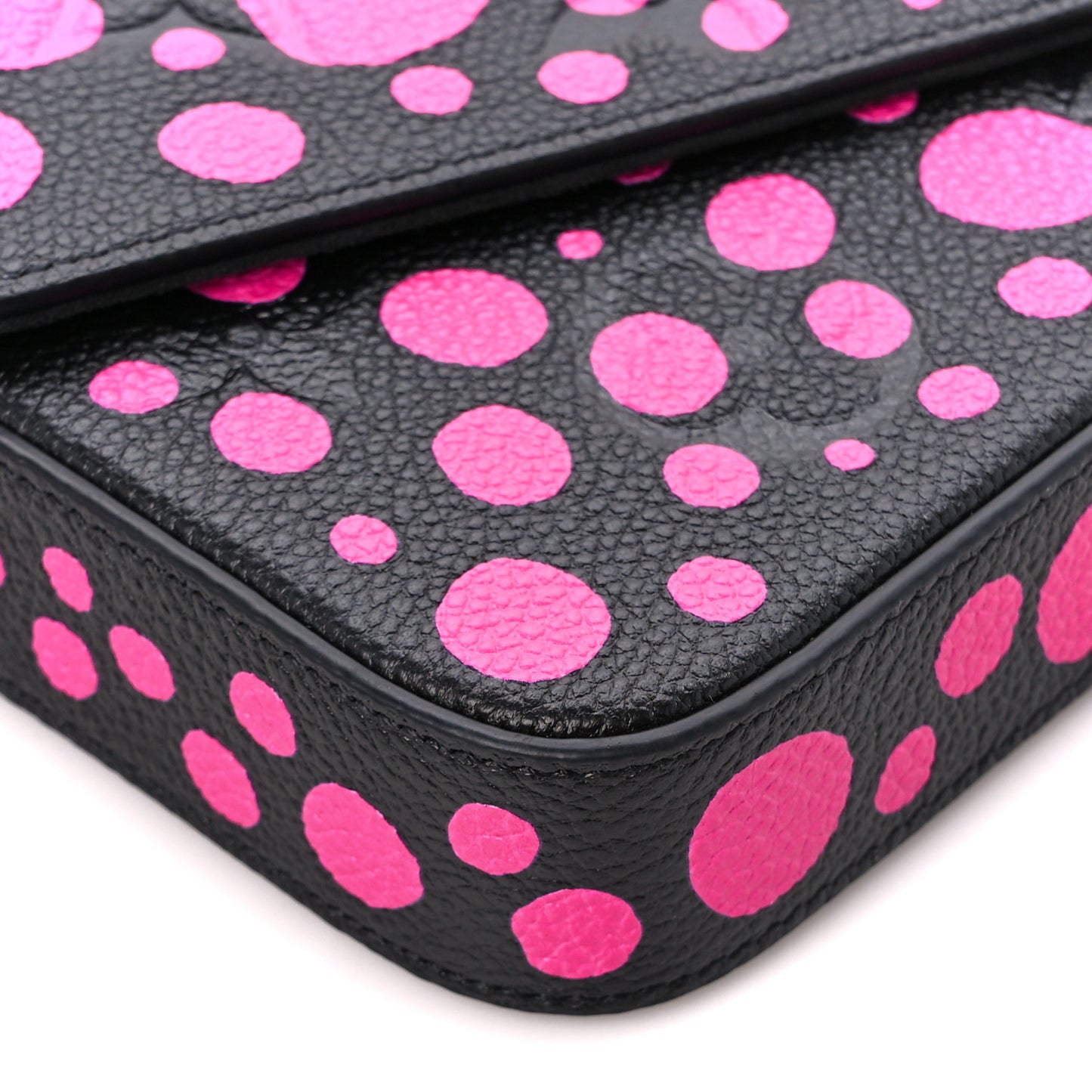 LV X YK Empreinte Monogram Pochette Felicie Black Fuchsia