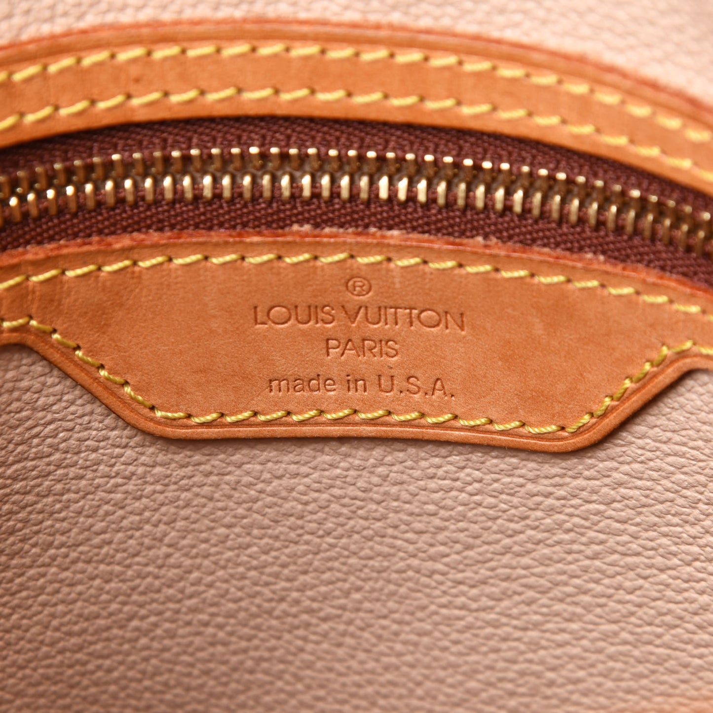 Monogram Petit Bucket 23