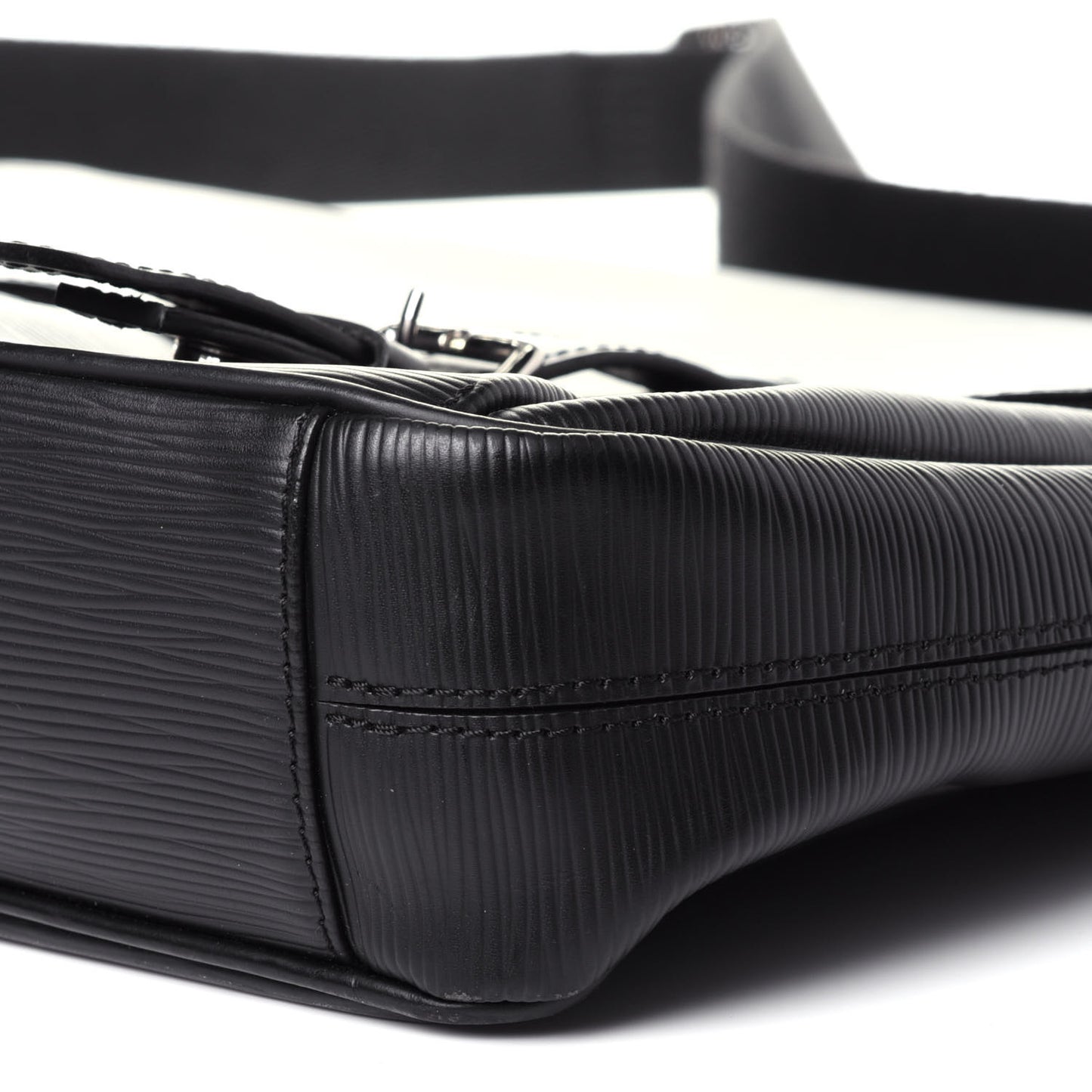 Epi Christopher Messenger Black