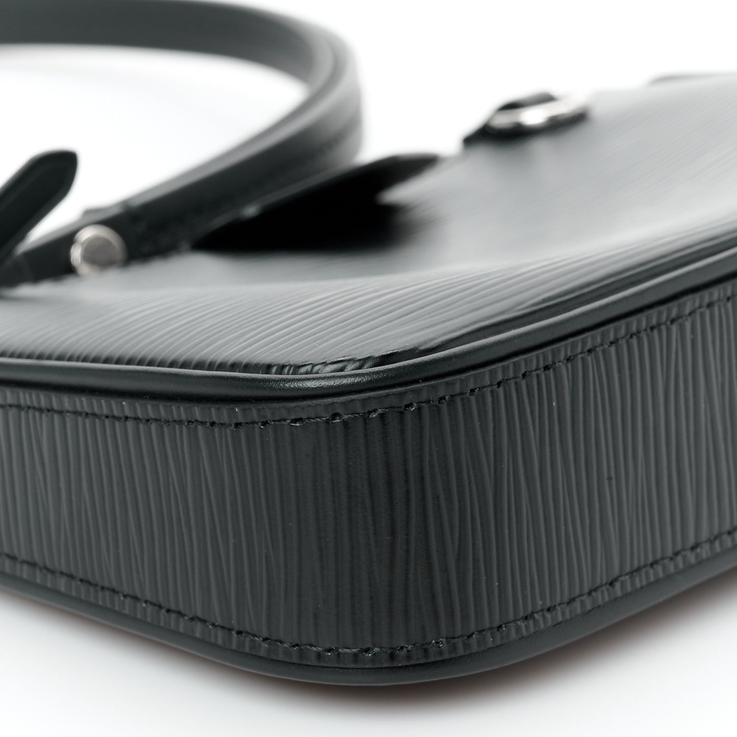 Epi Easy Pouch On Strap Black