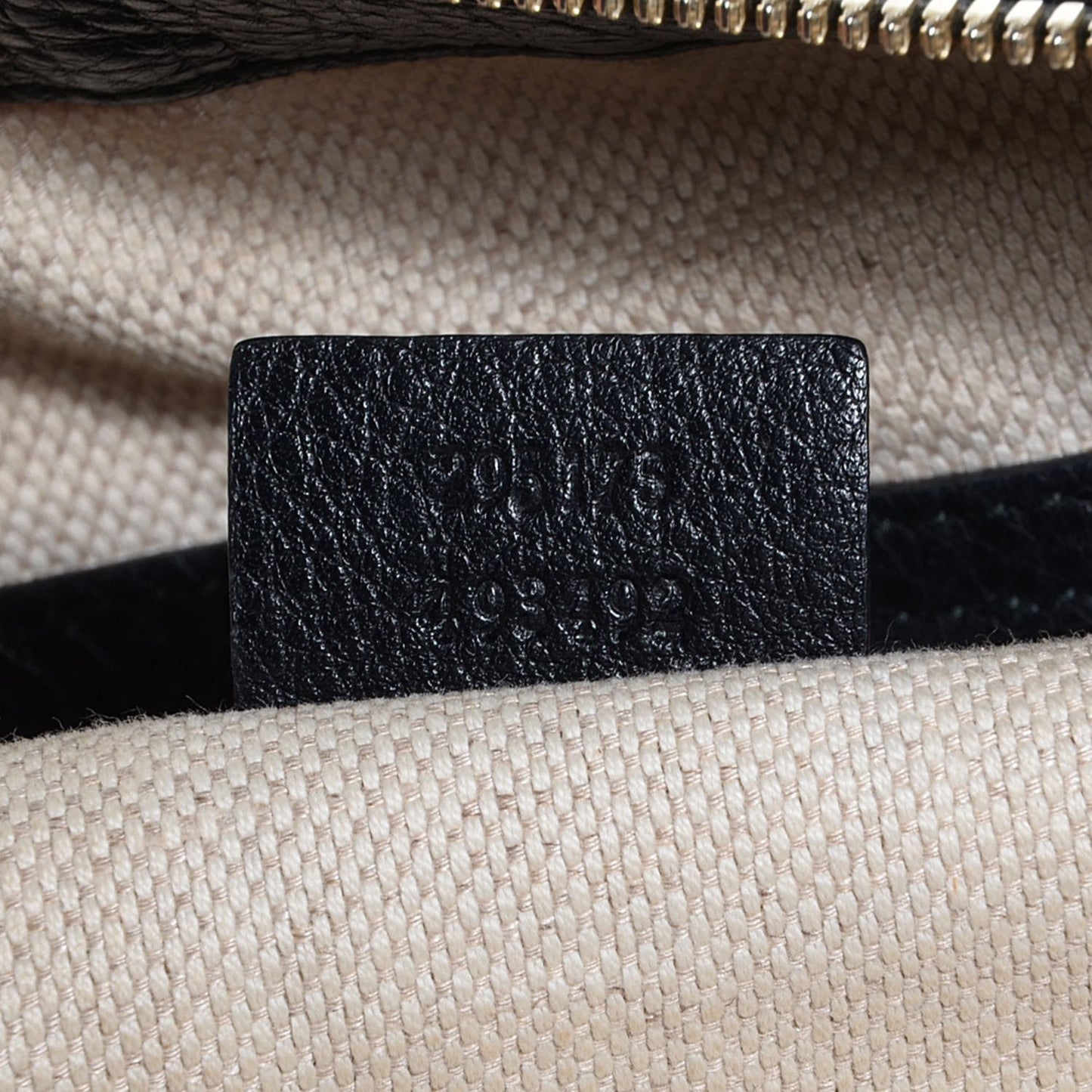 Pebbled Calfskin Medium Soho Hobo Black