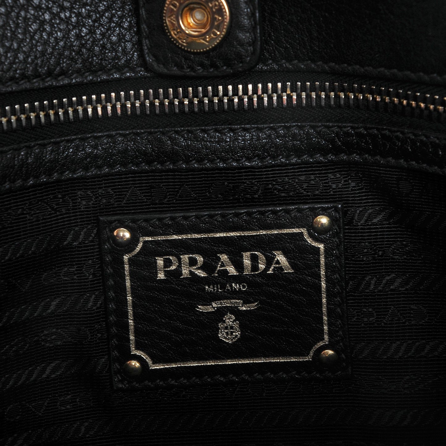 Vitello Daino Tote Nero Black