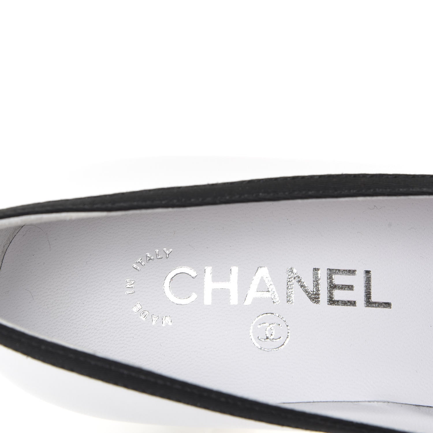 Chanel Lambskin Grosgrain Cap Toe CC Pumps 37 White Black 7 of 10