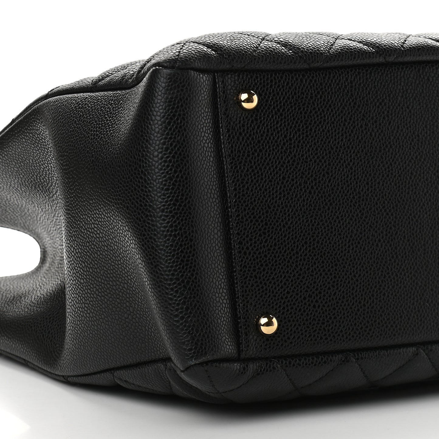 Caviar Quilted XL Grand Shopping Tote GST Black