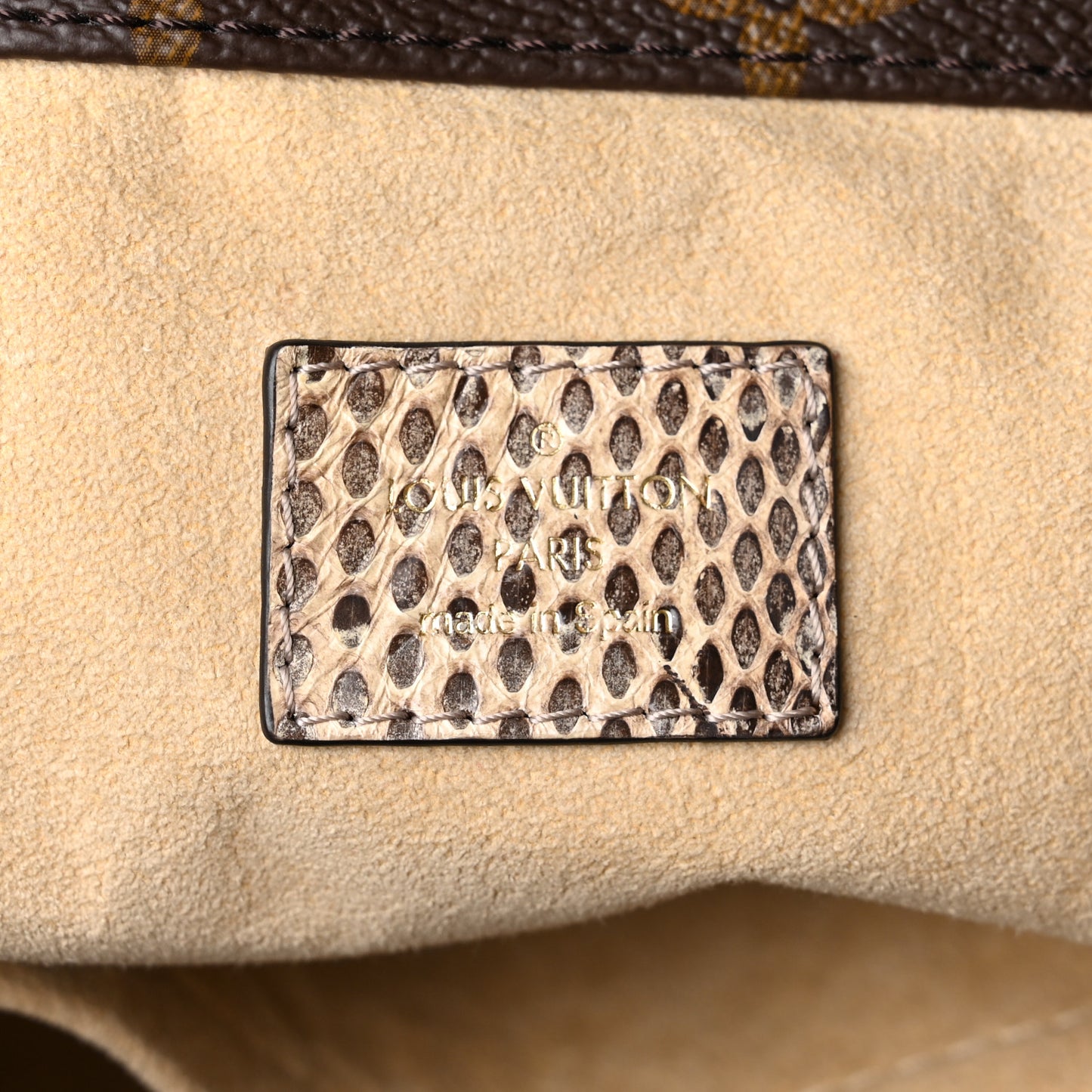 Ayers Monogram Artsy MM