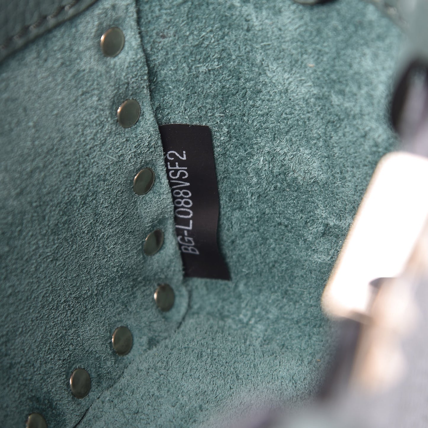 Grained Calfskin Micro Rockstud Tote Giada