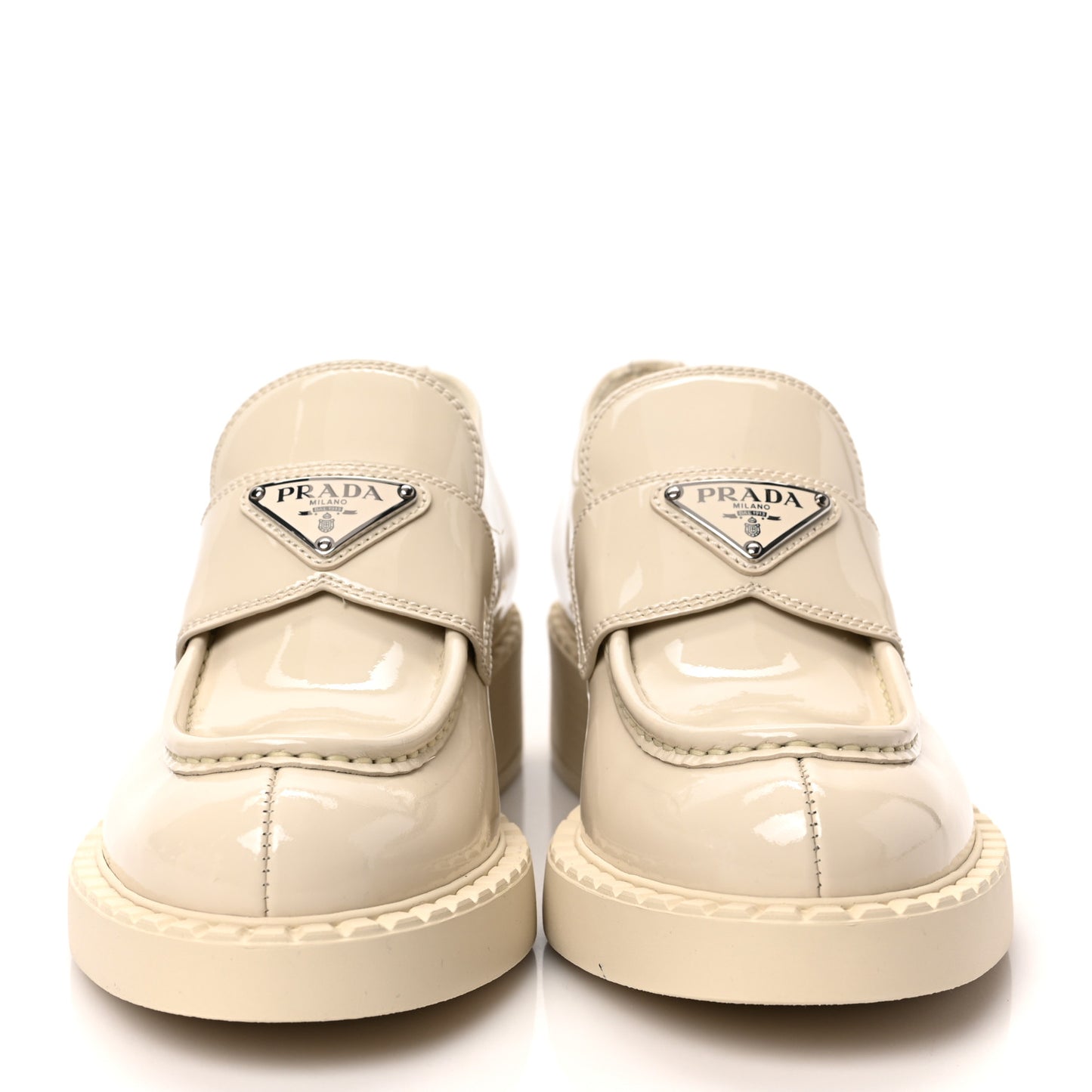 Vernice Metal Triangle Logo 50mm Loafers 37 Avorio