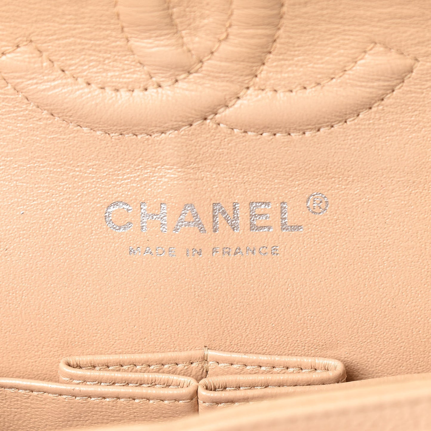 Caviar Quilted Medium Double Flap Beige Clair
