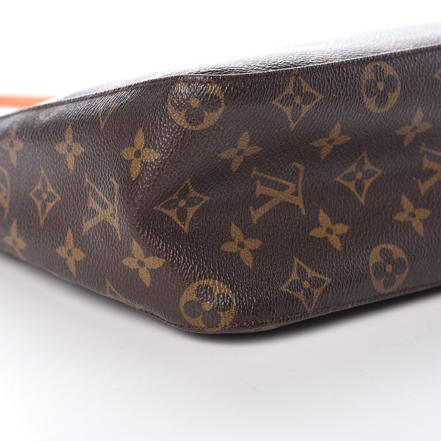 Monogram Looping MM