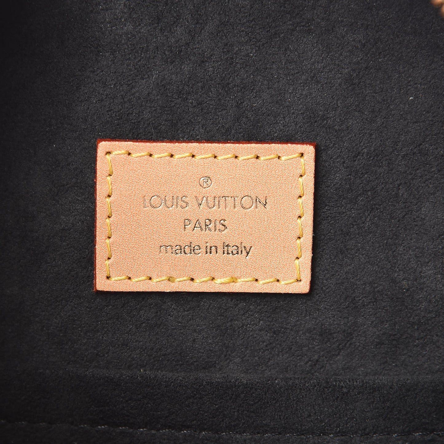 Reverse Monogram Giant Boite Chapeau Souple