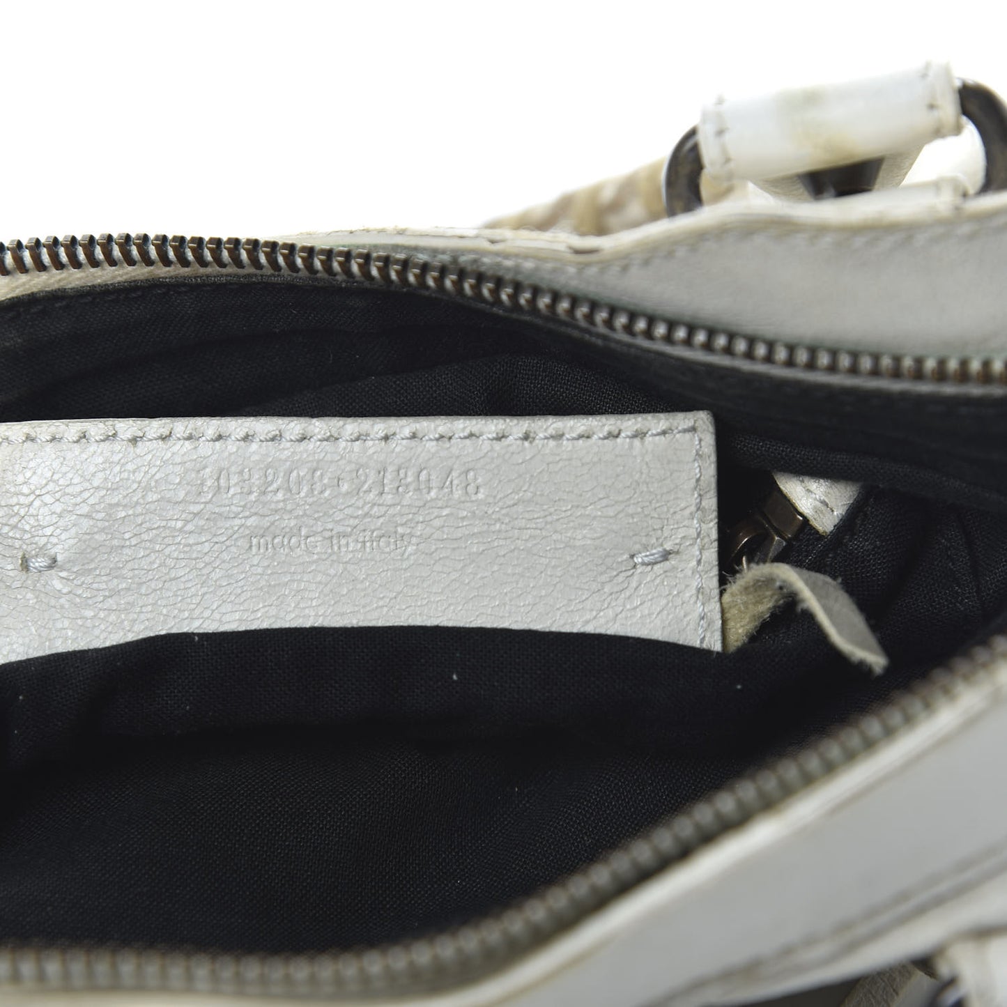 Chevre Classic Hardware First White