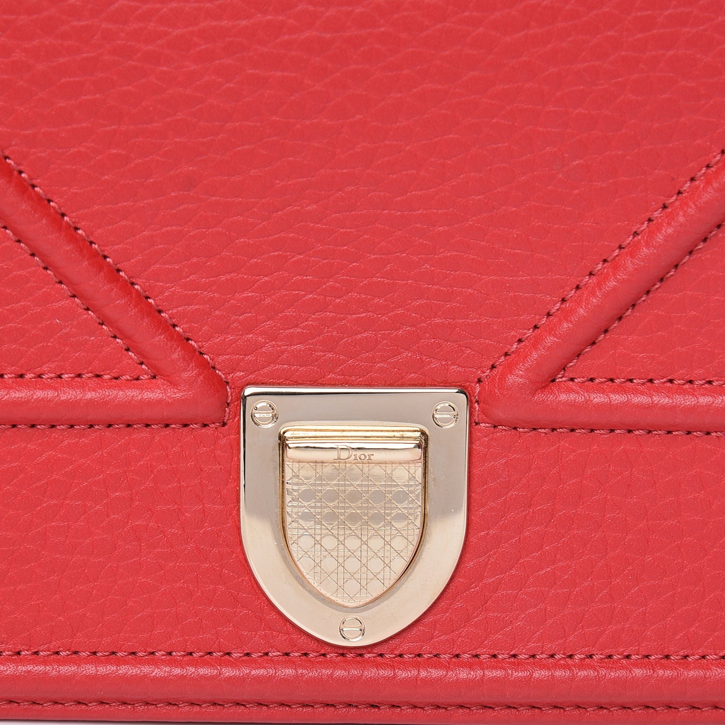 Grained Calfskin Diorama Wallet on Chain Pouch Red