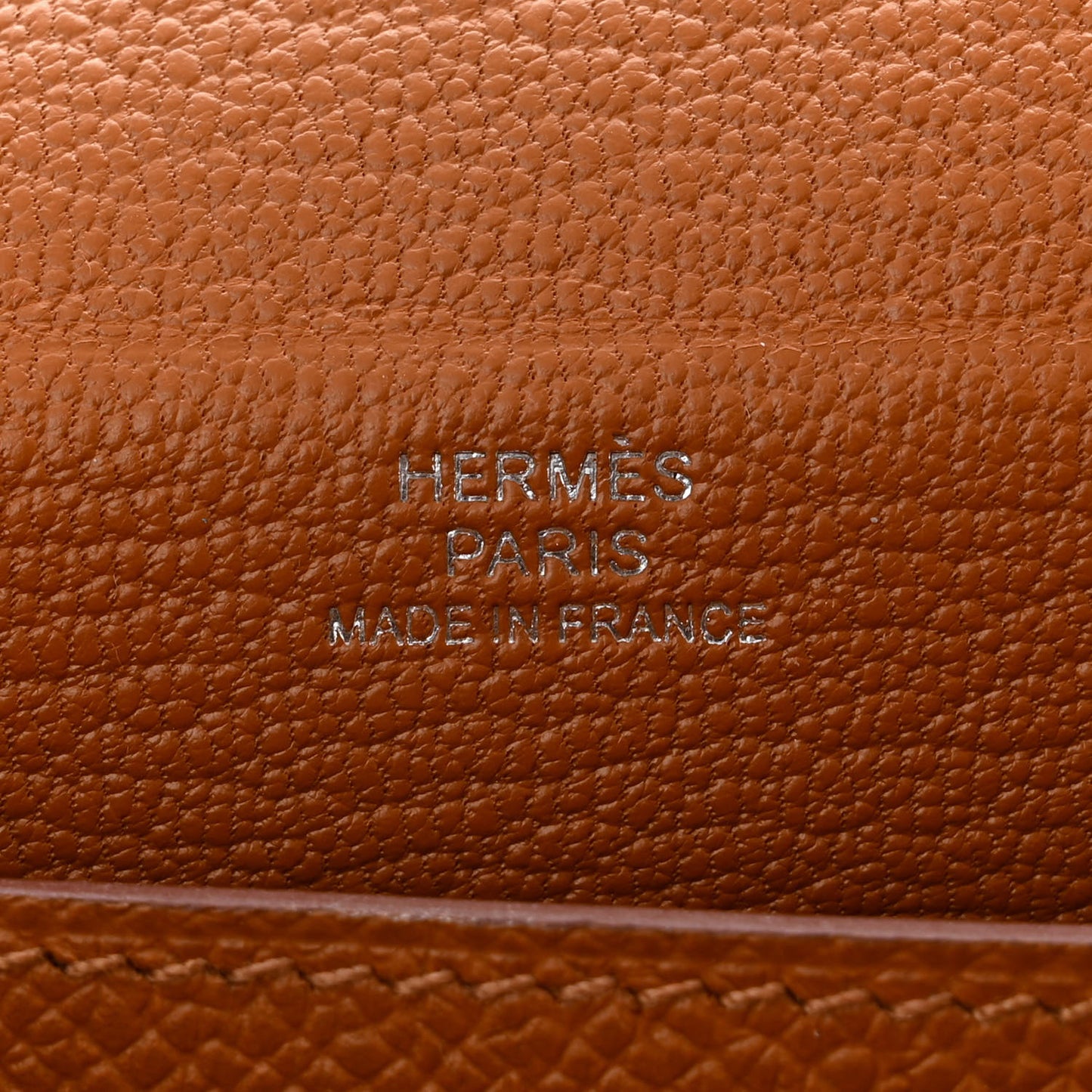 Epsom Kelly Multi Pocket Pochette To Go Gold