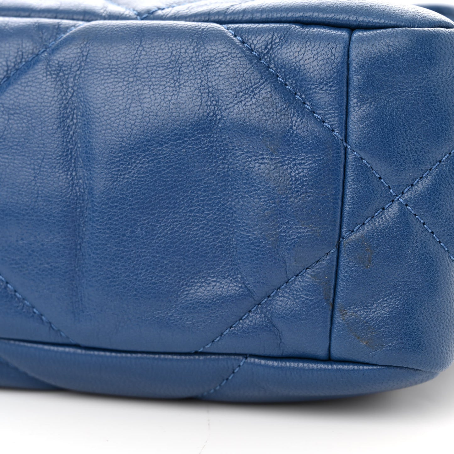 Goatskin Quilted Medium Chanel 19 Flap Dark Blue