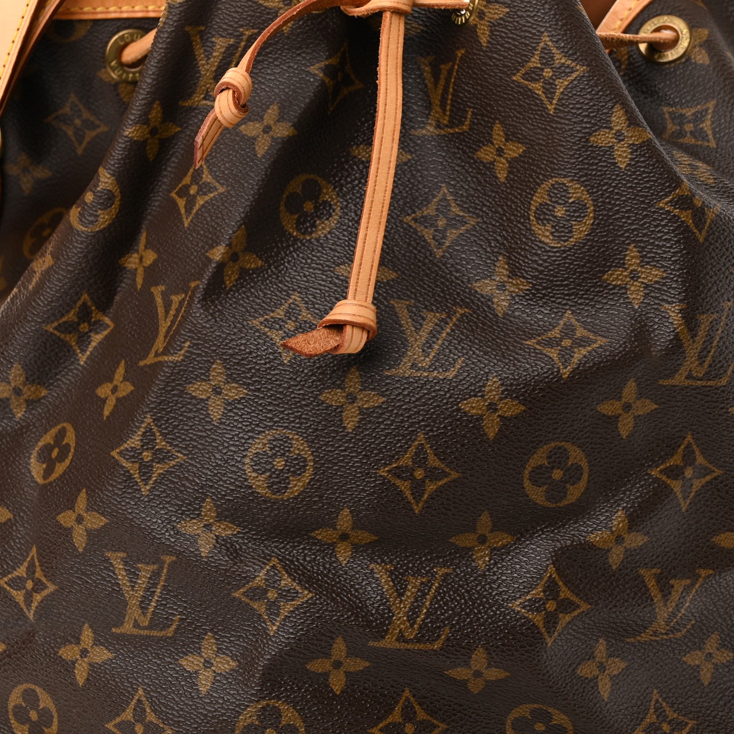 Louis Vuitton Monogram Noe 8 of 10