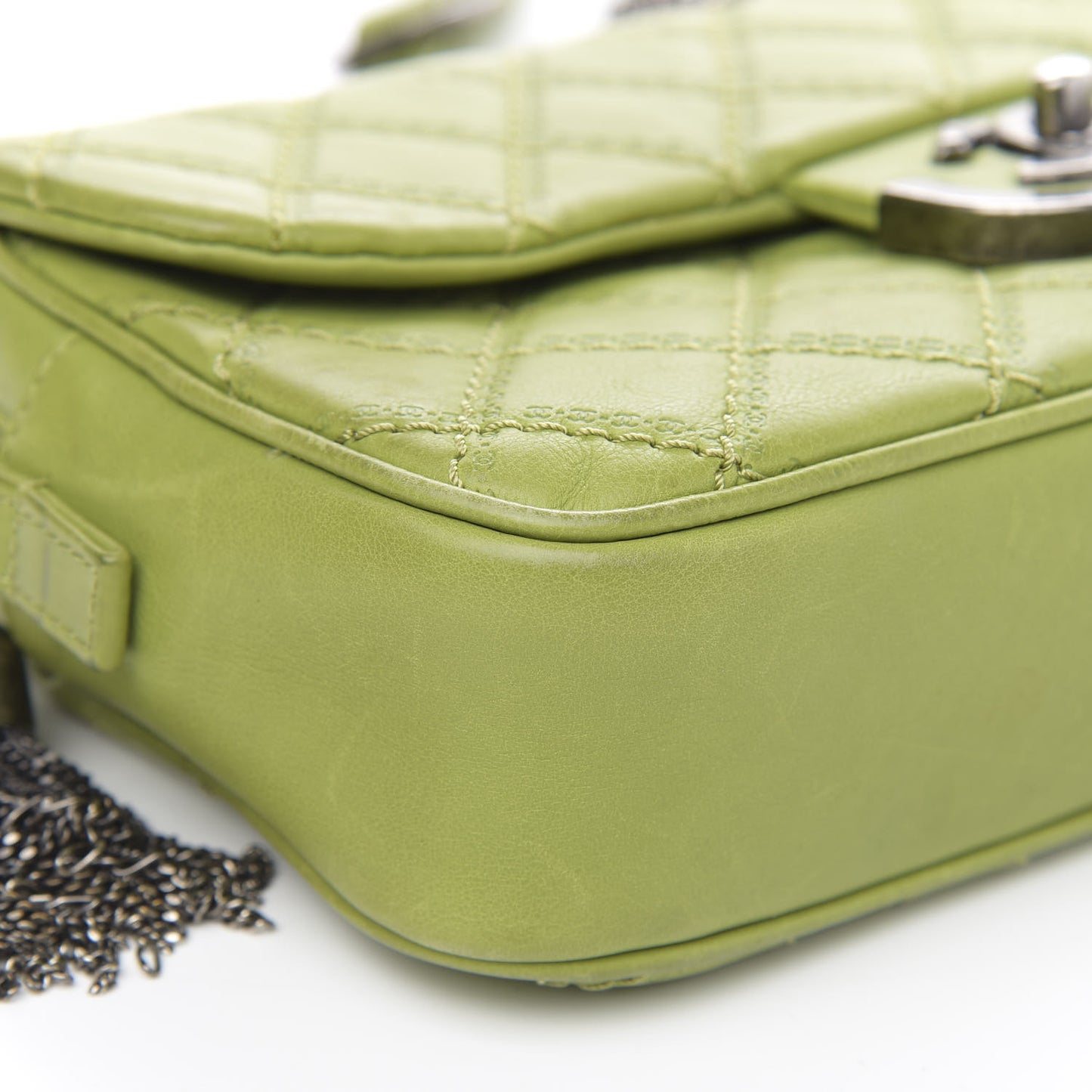 Calfskin Quilted Medium Coco Sporran Flap Green