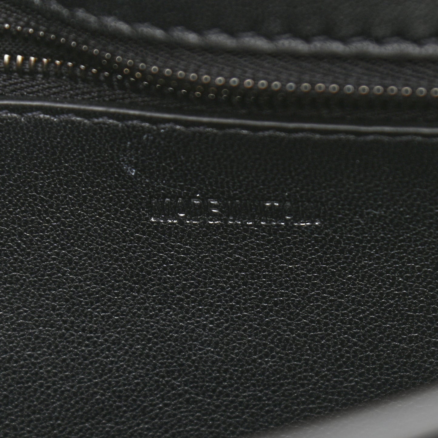 Calfskin Crocodile Embossed Monochrome S Downtown Chain Shoulder Bag Black