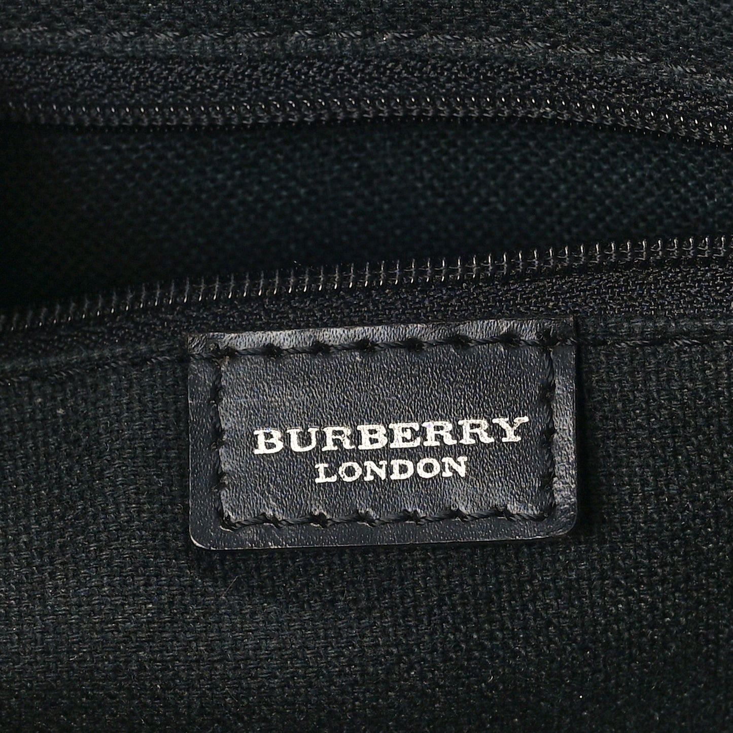 House Check Buckle Tote Black