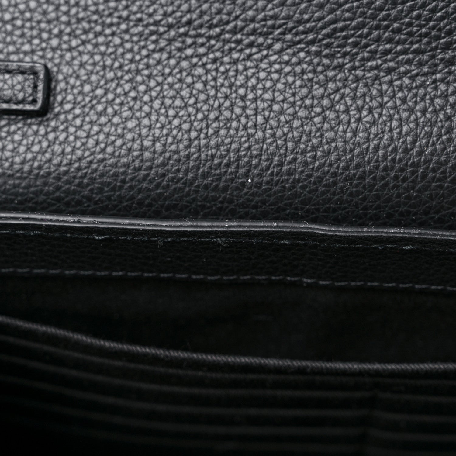 Versace Grained Calfskin Virtus Wallet On Chain Black 10 of 10