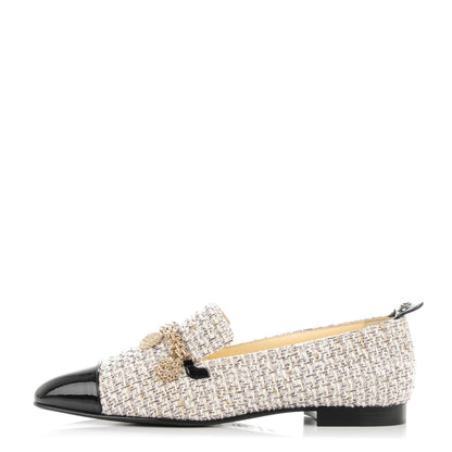 Chanel Tweed Patent Cap Toe Charm Loafers 39.5 Ecru Black Gold 1 of 11