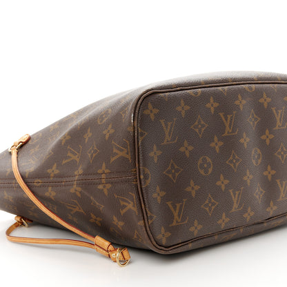 Louis Vuitton Monogram Neverfull MM 9 of 15