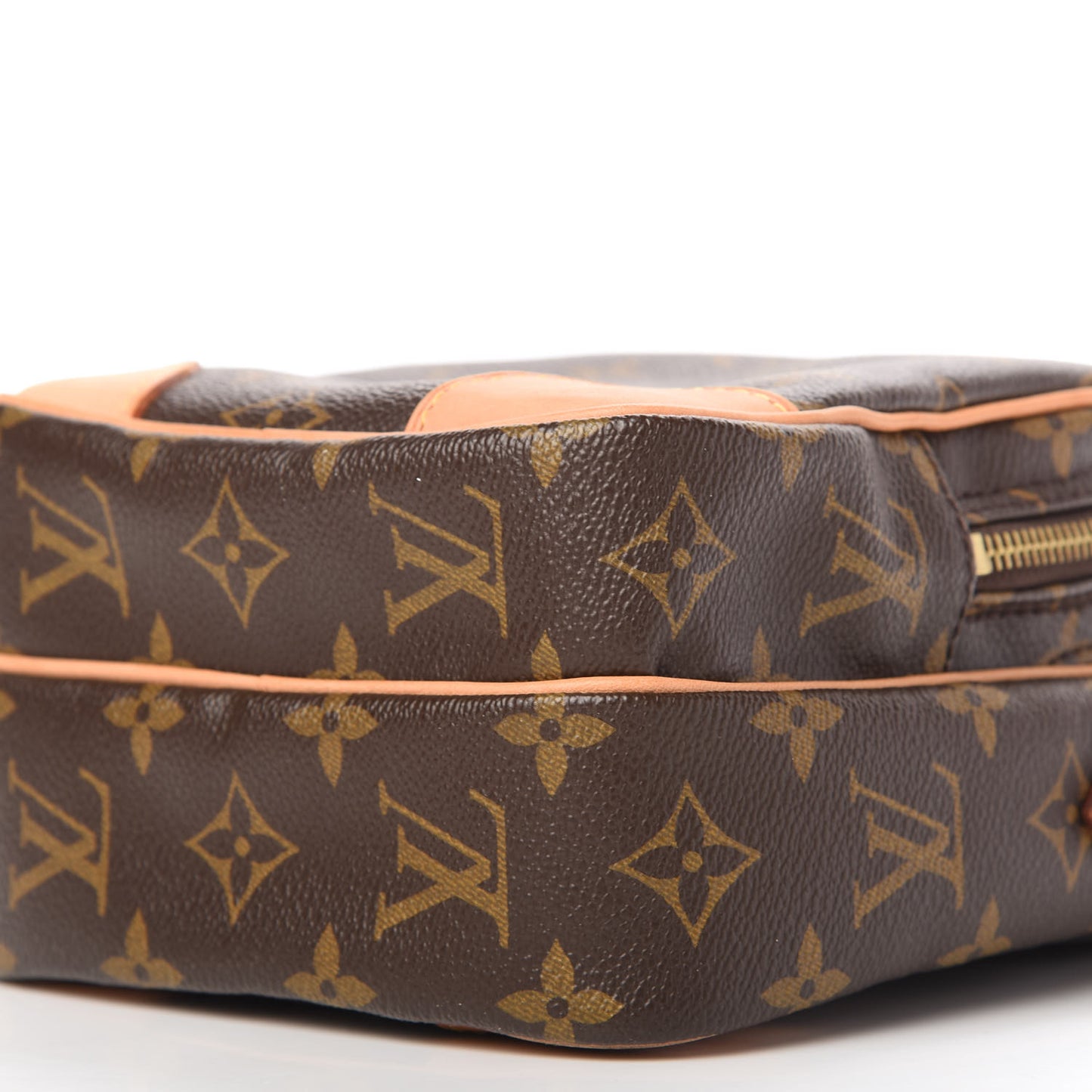 Monogram Amazone