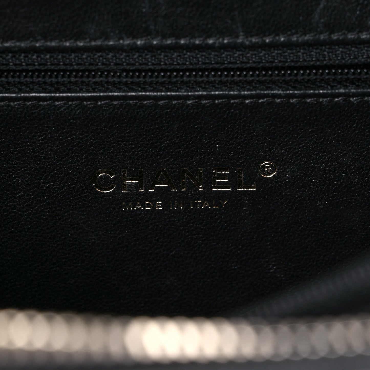 Caviar Quilted Medium CC Filigree Vanity Case Black