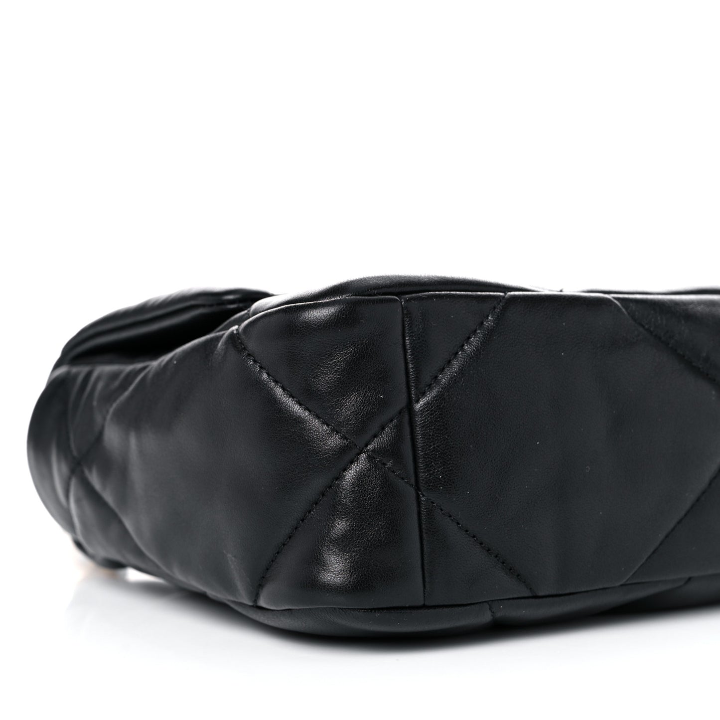 Lambskin Quilted Medium Chanel 19 Flap Black