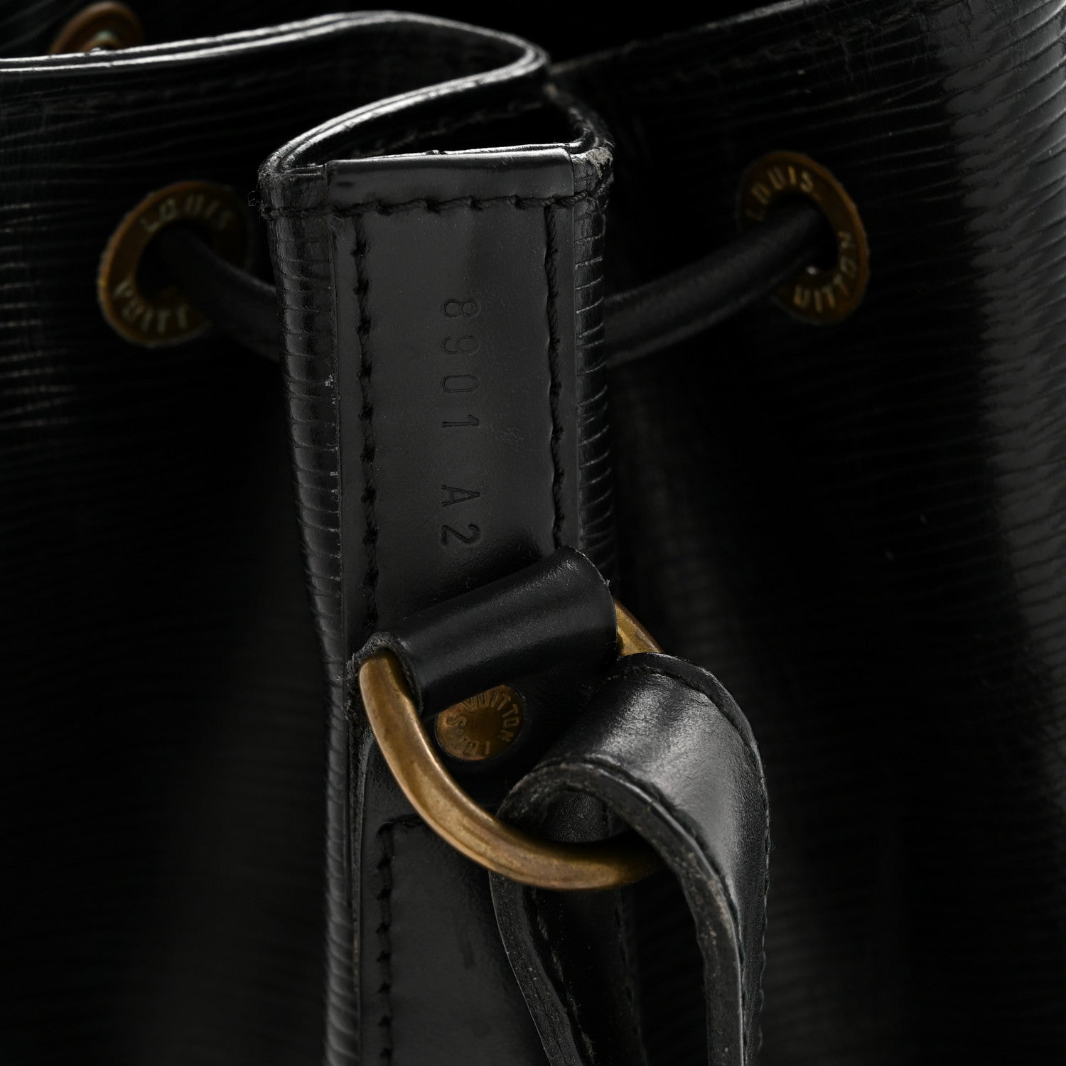 Louis Vuitton Epi Noe Black 8 of 17