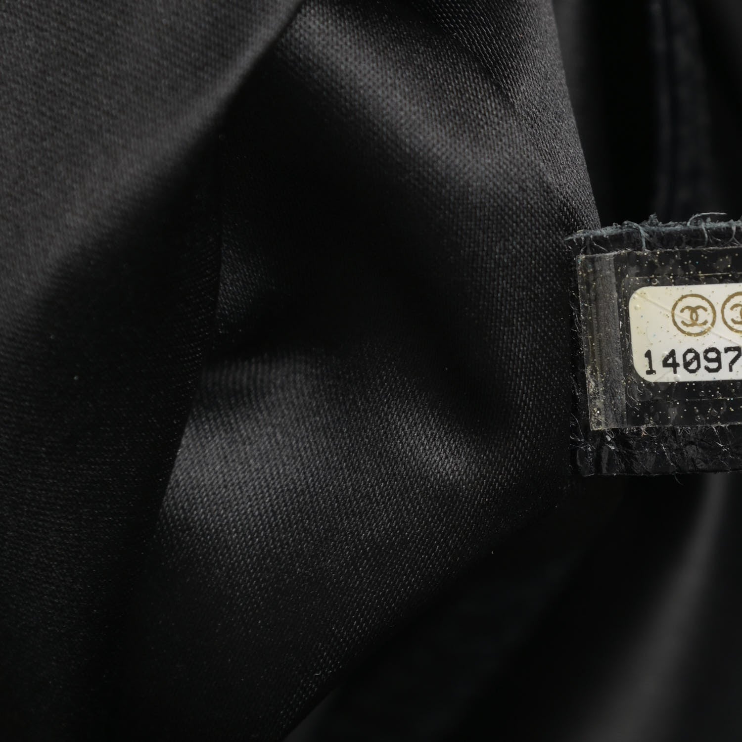 Chanel Glazed Calfskin Large On The Road Tote Black 7 of 12