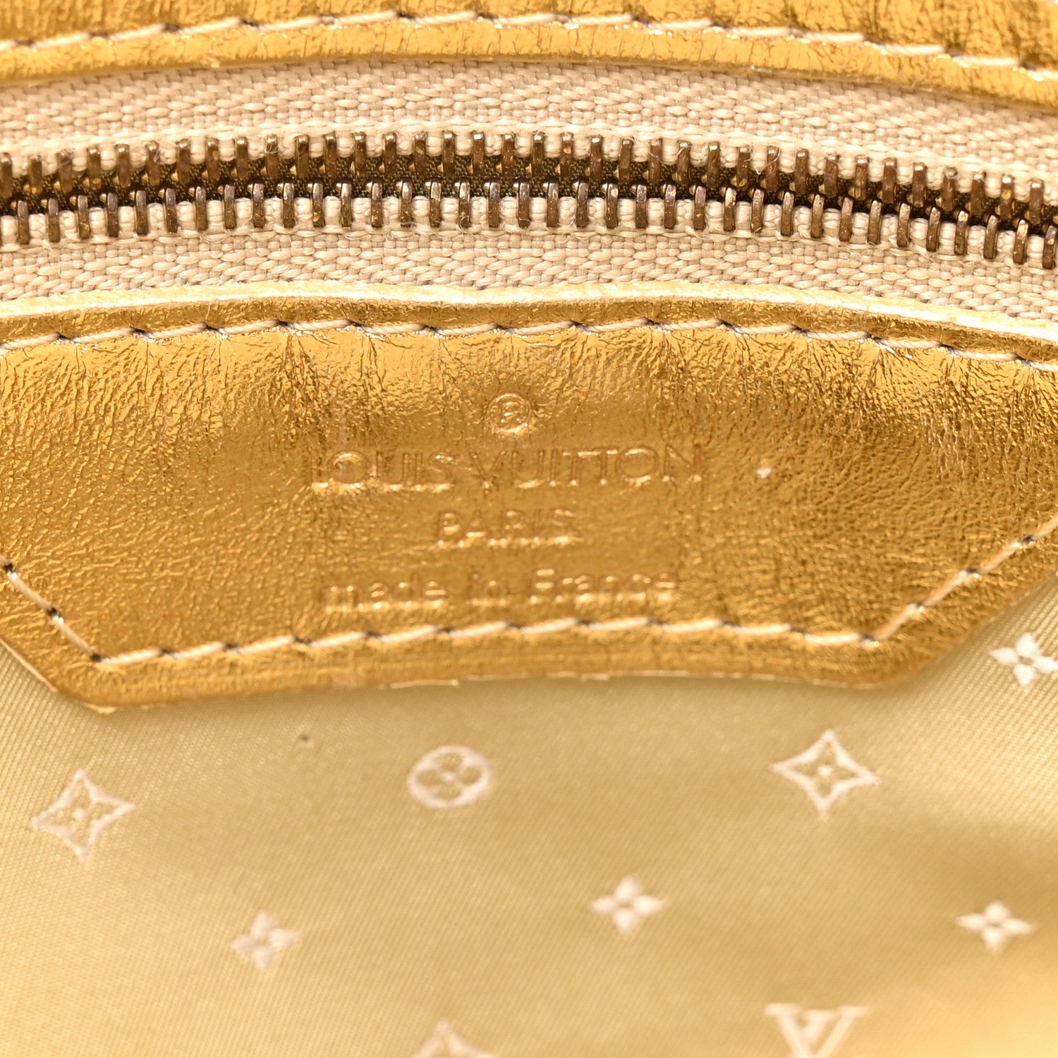 Louis Vuitton Suhali Lockit PM Gold 1836158 – FASHIONPHILE