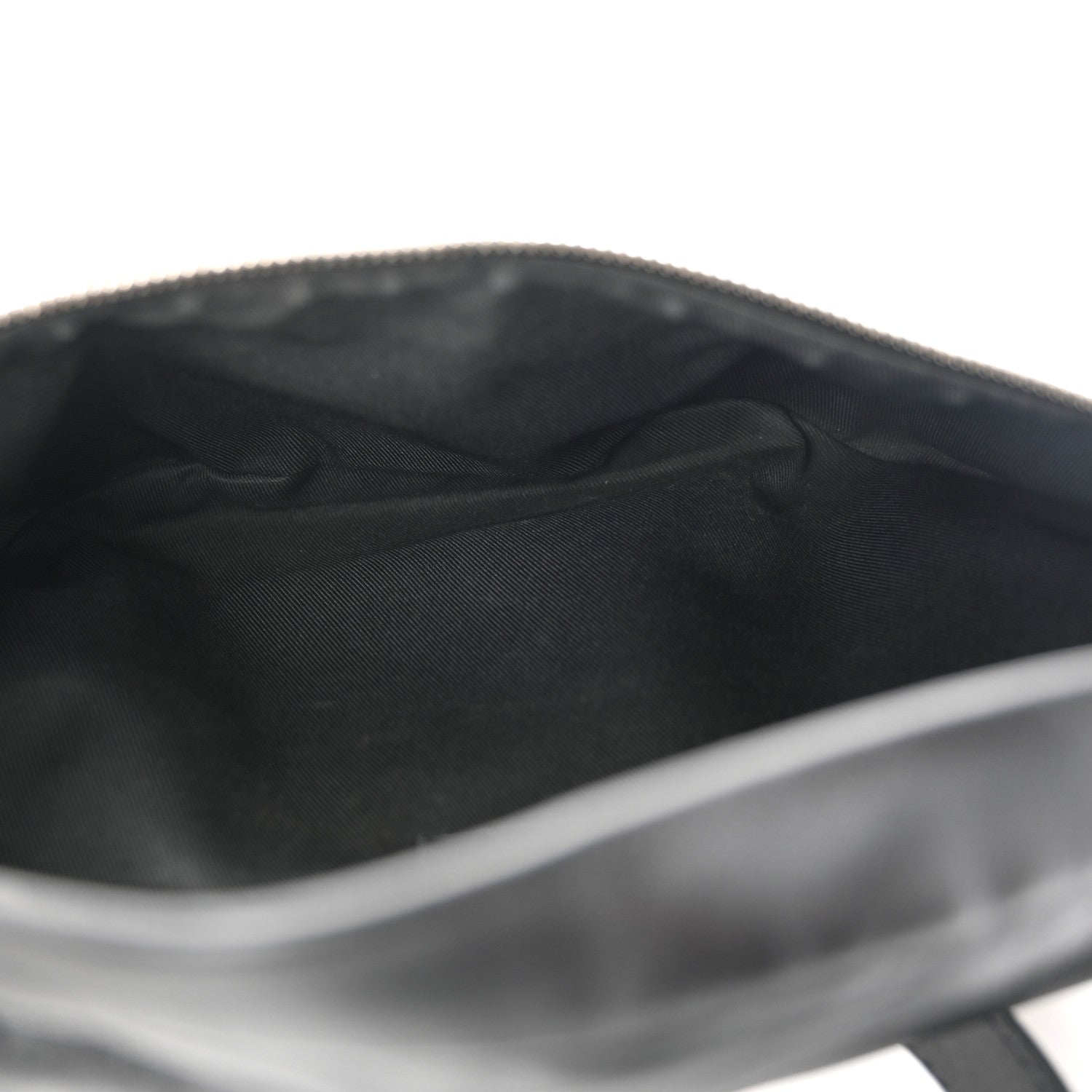 Louis Vuitton Monogram Eclipse Discovery Bumbag 5 of 10