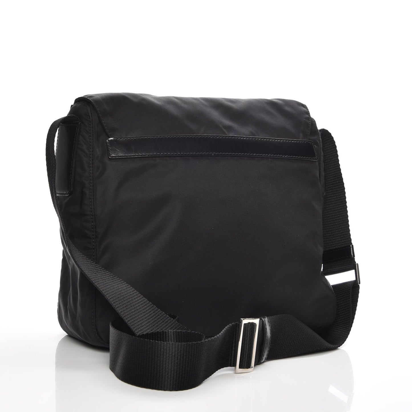 Nylon Vela Messenger Black